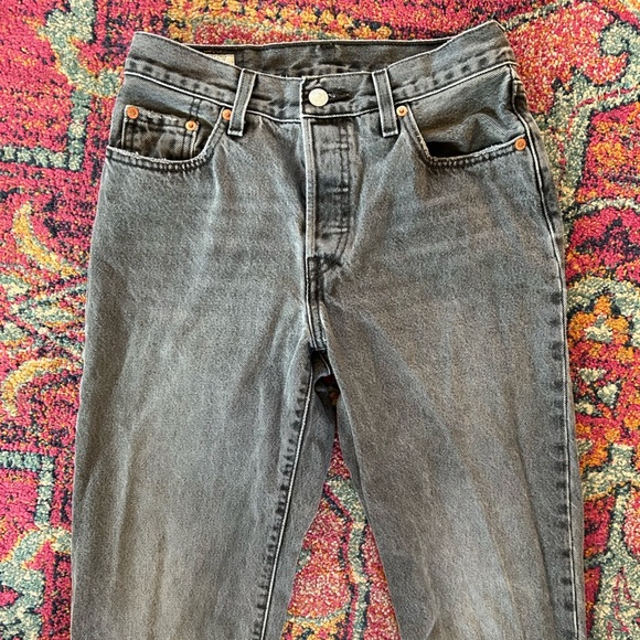 Levi's | Women’s grey Premium 501 button-fly straight leg jeans, size 24x30 - Picture 8 of 14